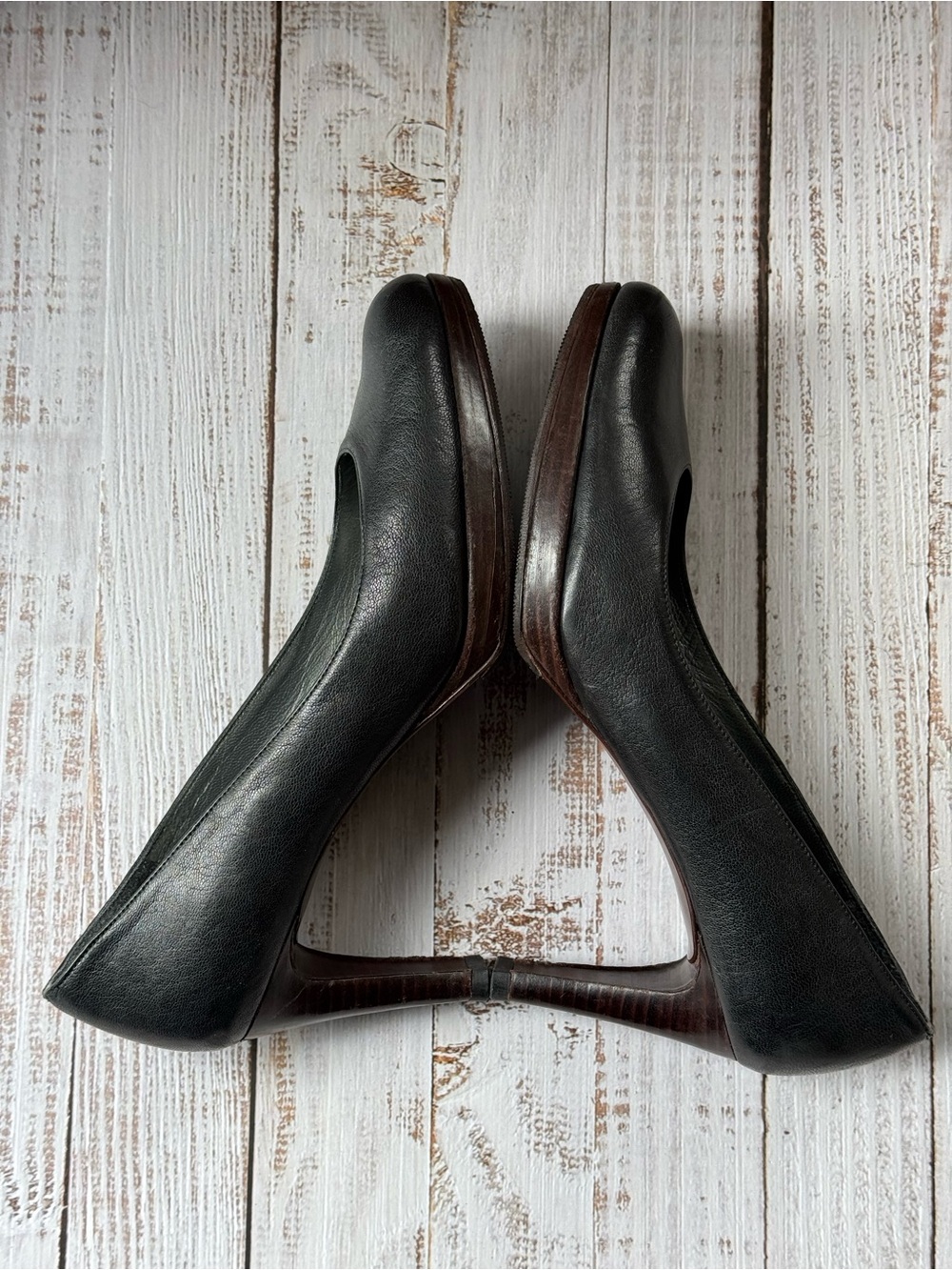 Stuart Weitzman Black Leather Round Toe Platform Pumps Size 7.5 M
